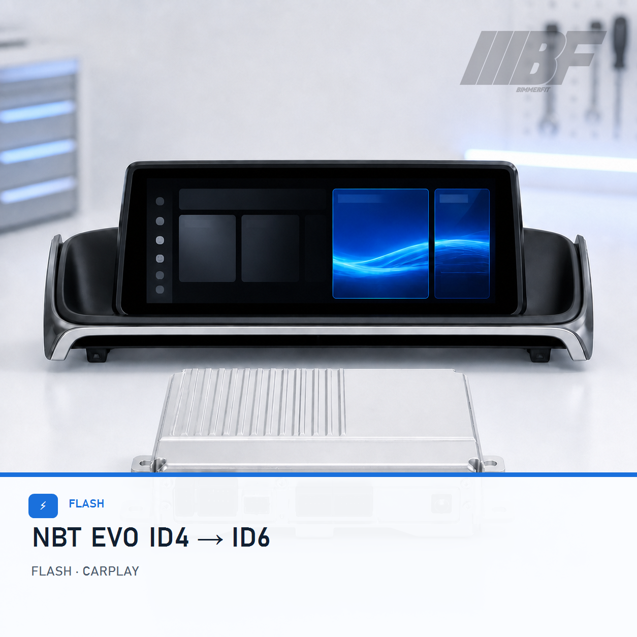 BMW NBT EVO Headunit und Zentraldisplay auf heller Werkbank